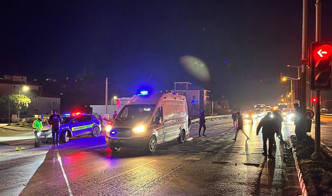 Manisa’nın Kula ilçesinde D300 Karayolu