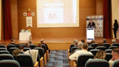 Manisa’da düzenlenen Sürdürülebilir Nefroloji Sempozyumu’nda,