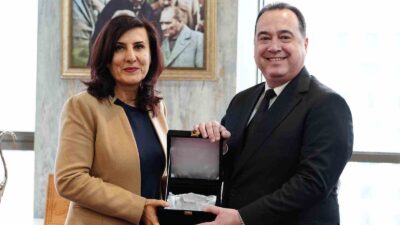 Manisa Büyükşehir Belediyesi, yerel yönetimlerde