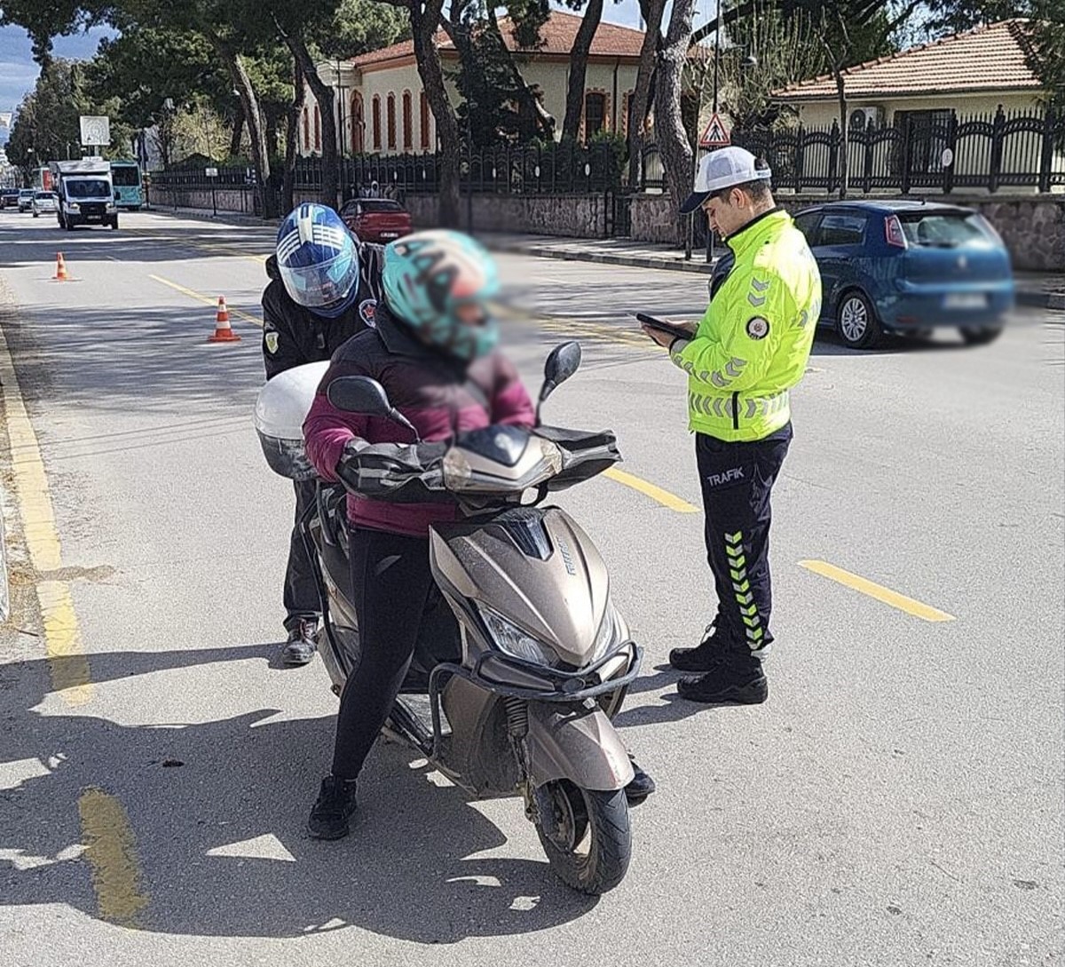 Manisa’da motosiklet denetimi: 540 sürücüye, 3 milyon 800 bin TL ceza