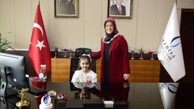 Manisa Celal Bayar Üniversitesi Rektörü