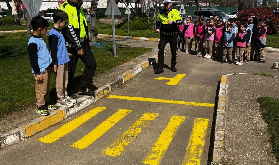 Manisa’nın Salihli ilçesindeki Emniyet Müdürlüğü