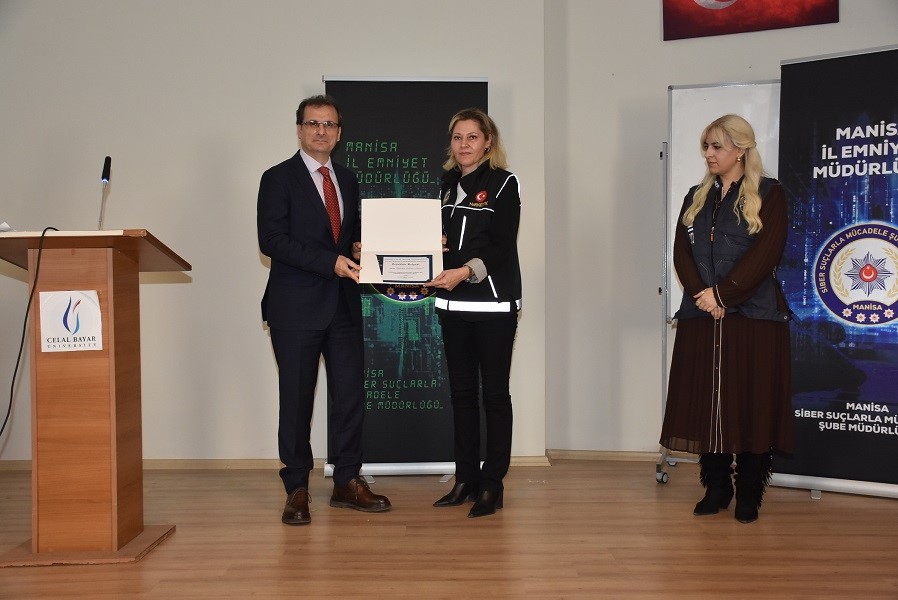 Manisa’nın Salihli ilçesinde üniversite öğrencilerine