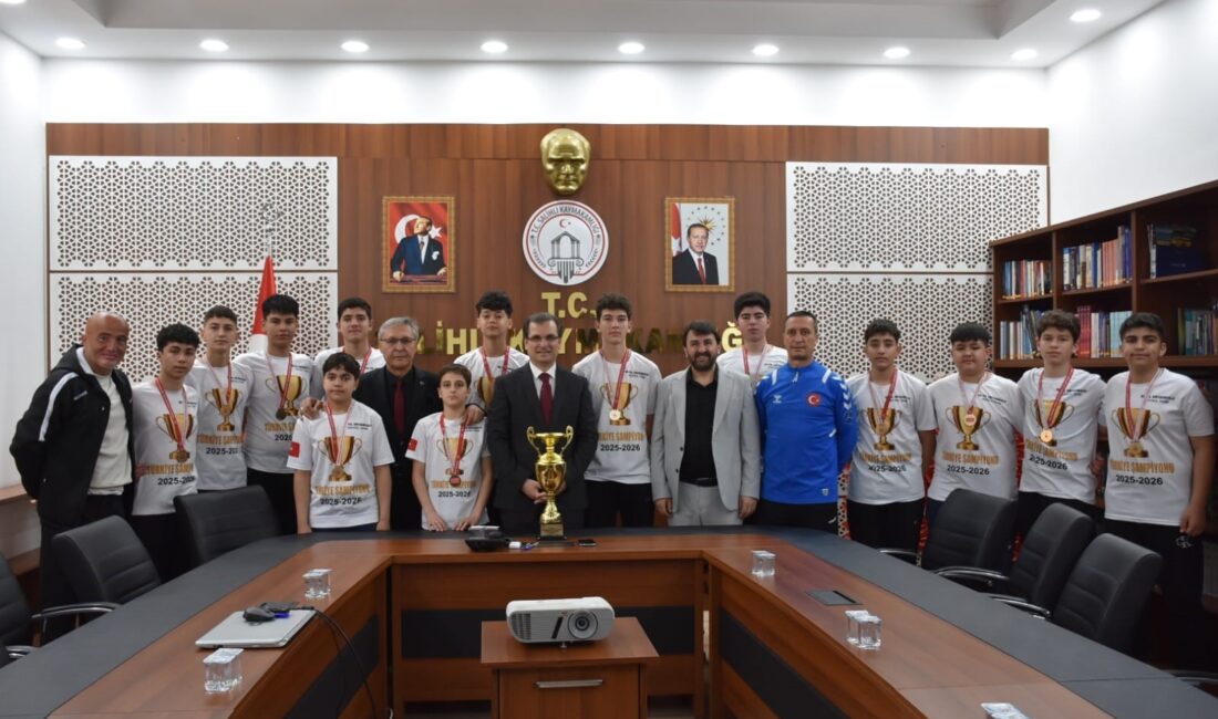 Manisa’nın Salihli ilçesinden Niğde’de