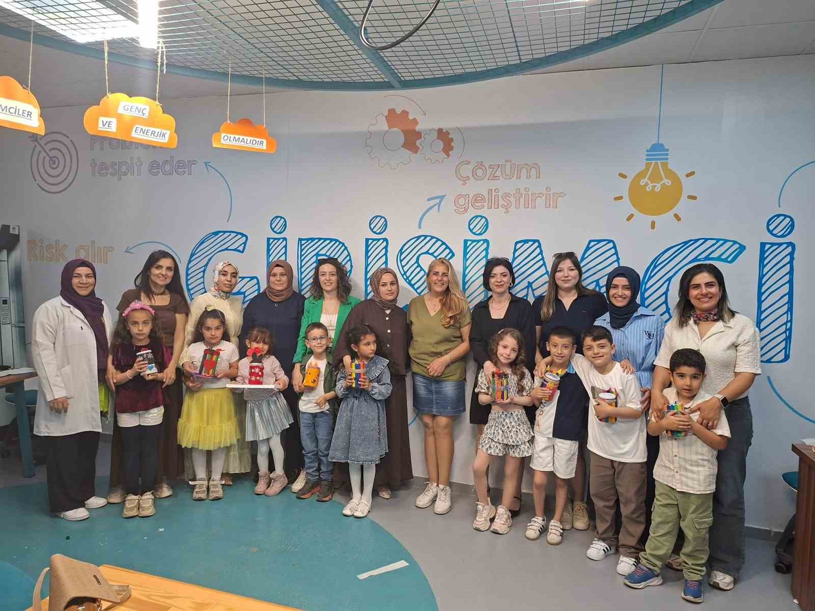 Bilim Yunusemre’de Anneler Günü etkinliği
