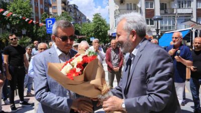 Manisa’nın Şehzadeler ilçesinde Yarhasanlar Camii’ne