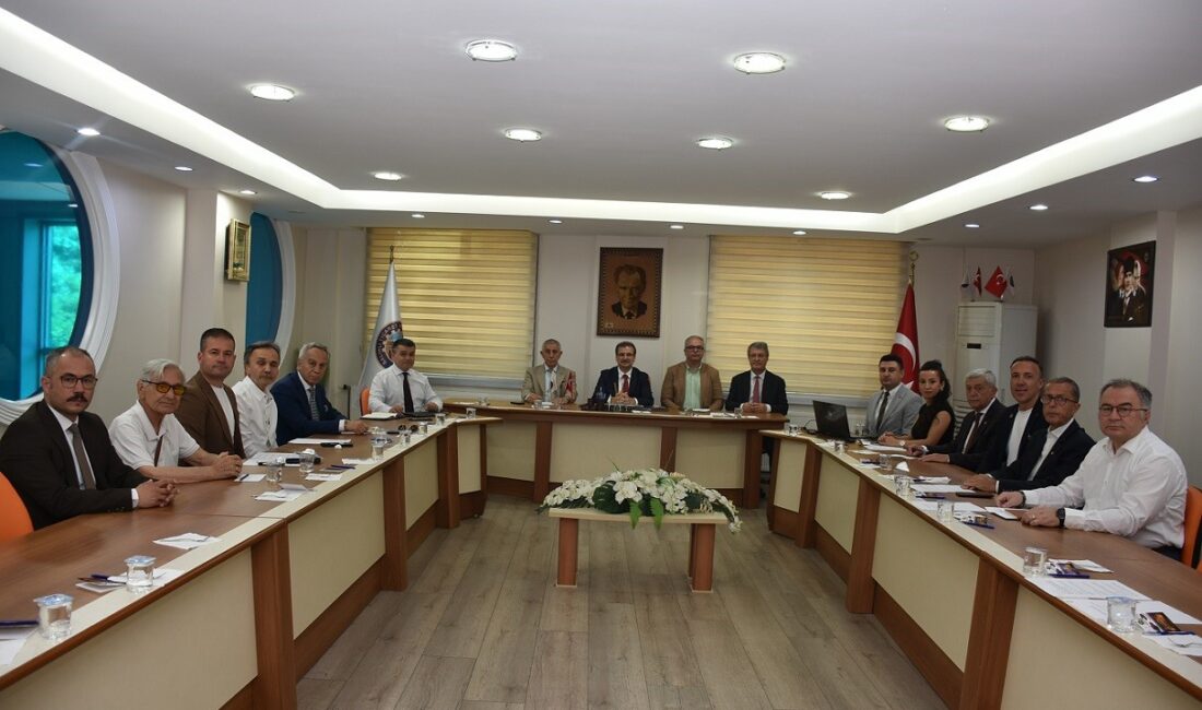 Salihli Kaymakamlığı öncülüğünde gerçekleştirilen istişare