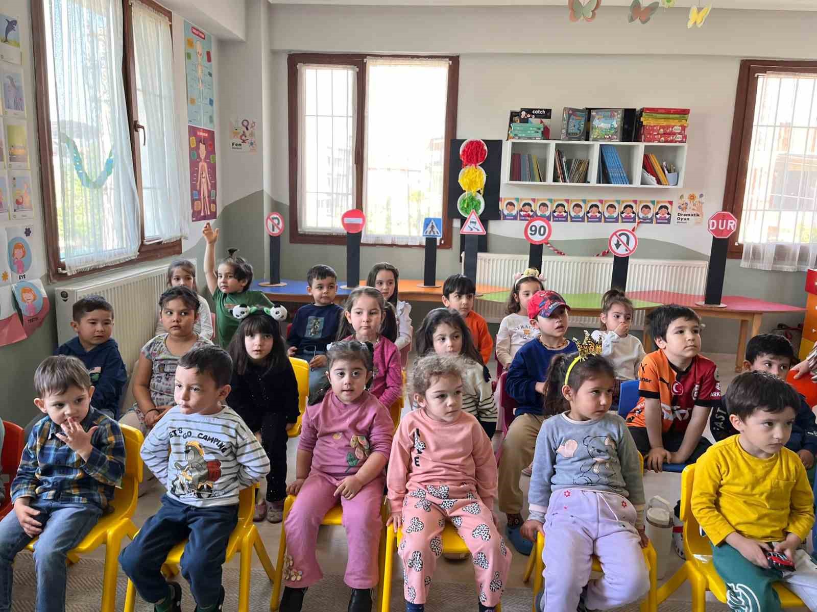 Trafik ekiplerinden hem eğitim hem denetim